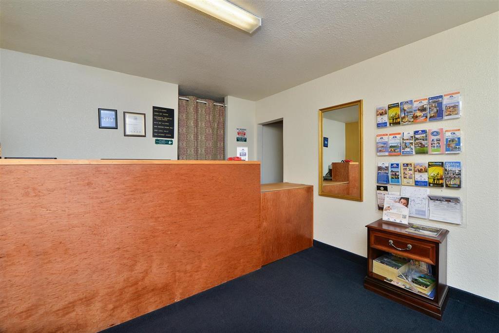 Value Inn & Suites Redding Interiør bilde