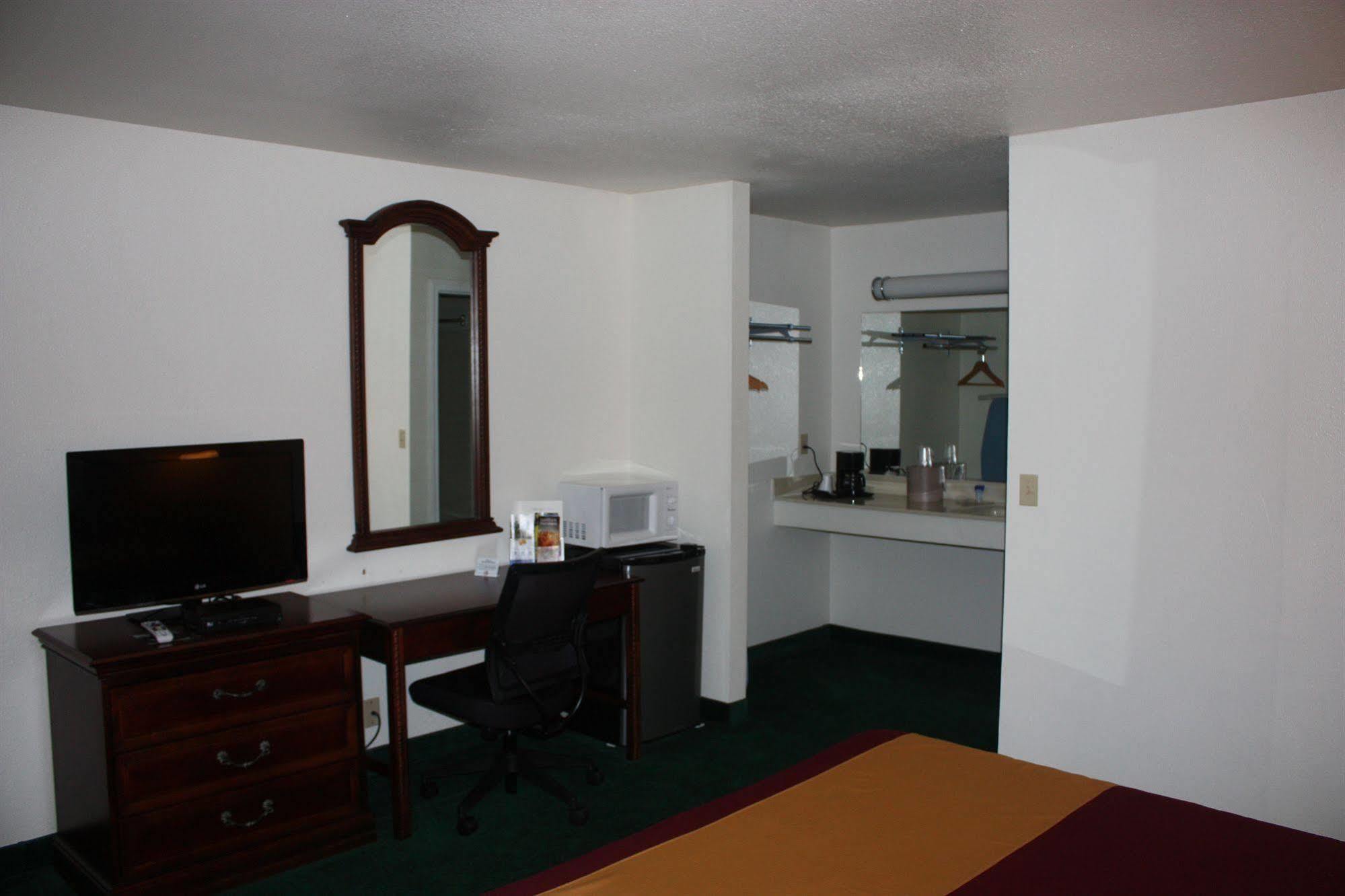 Value Inn & Suites Redding Eksteriør bilde