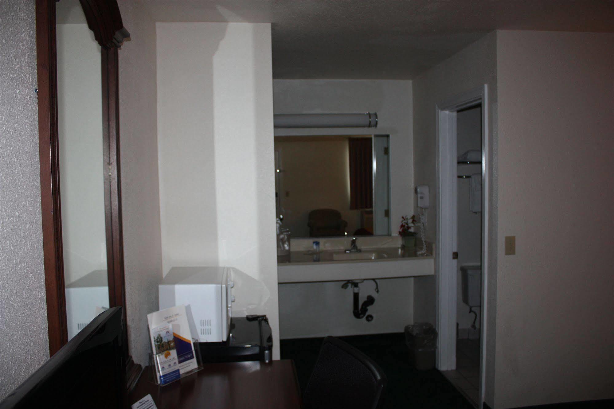 Value Inn & Suites Redding Eksteriør bilde
