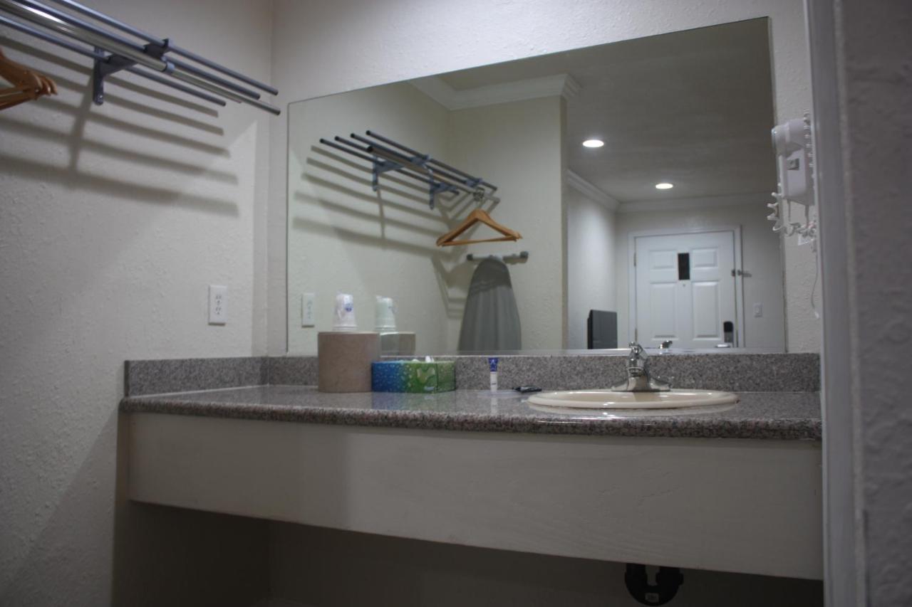 Value Inn & Suites Redding Eksteriør bilde